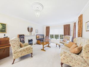 Living Room- click for photo gallery